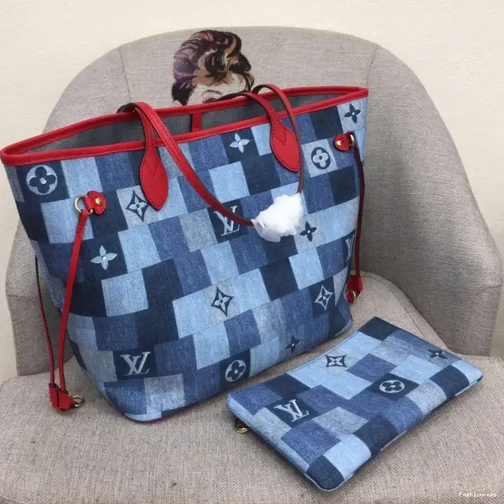 Fashionrepsfam ru Bags 20B570049 LV 0805